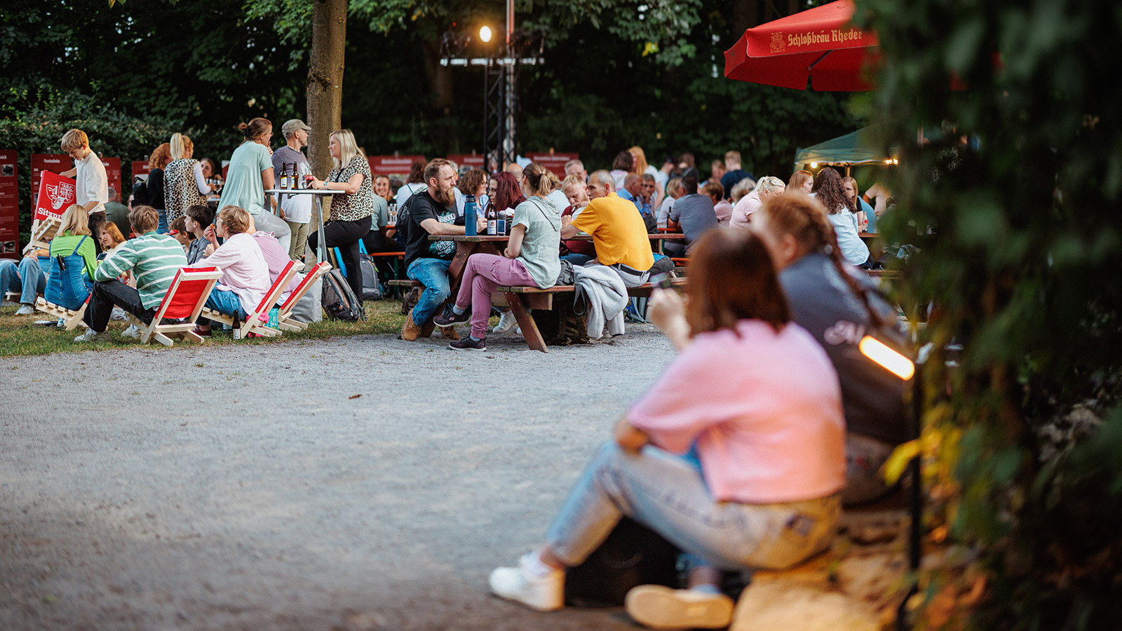 „Der große Gatsby“ unter Sternen: Nachtvorstellung mit Street Food und Livemusik in Bökendorf