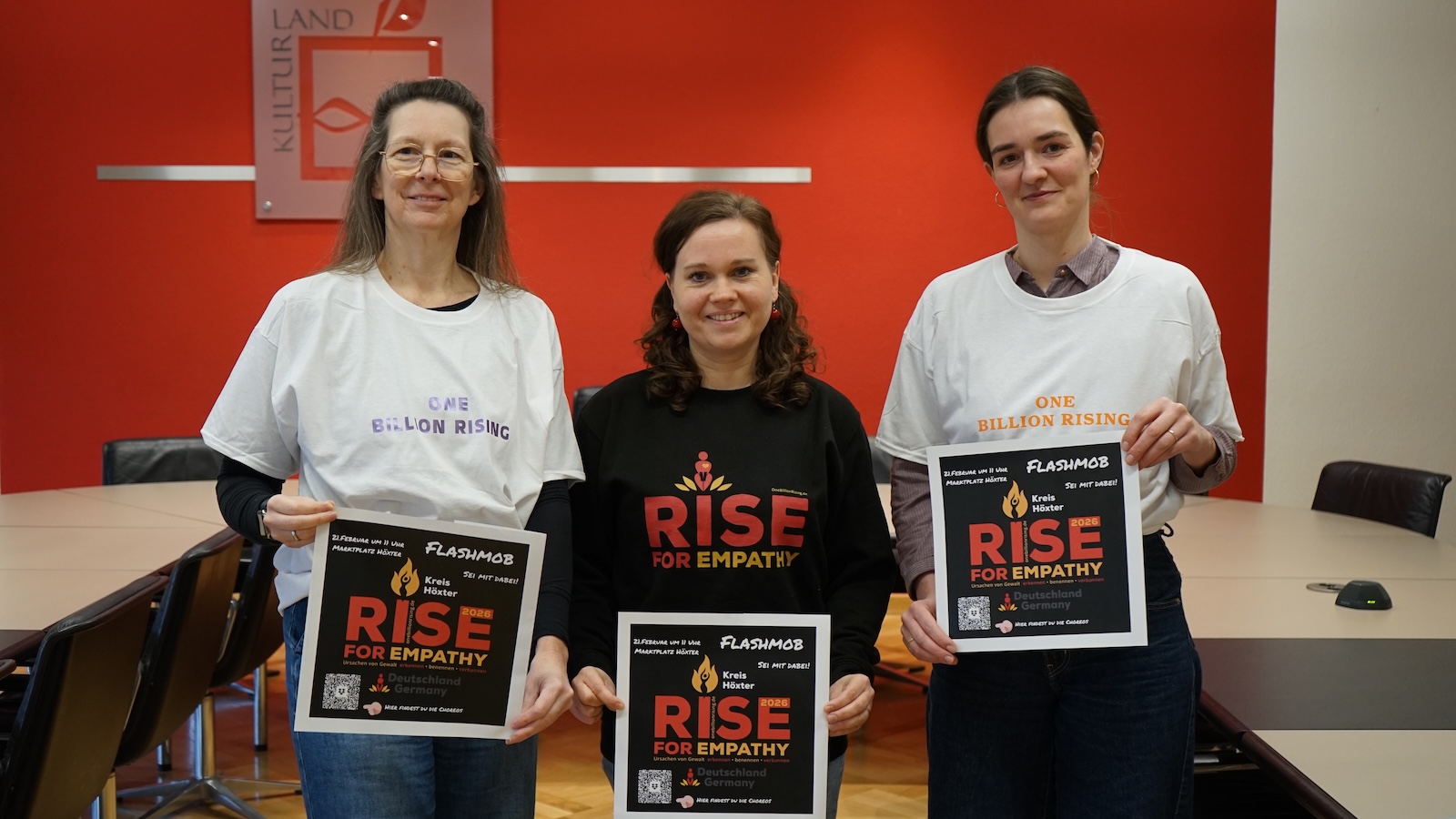  „One Billion Rising“ am 21. Februar auf dem Marktplatz in Höxter – Flashmob gegen Gewalt an Frauen 