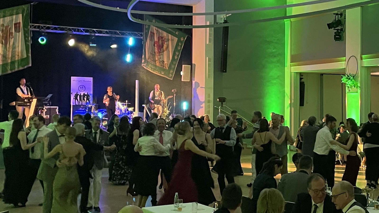 Glanzvoll ins neue Jahr: Der Lichtmessball 2026 in Brakel